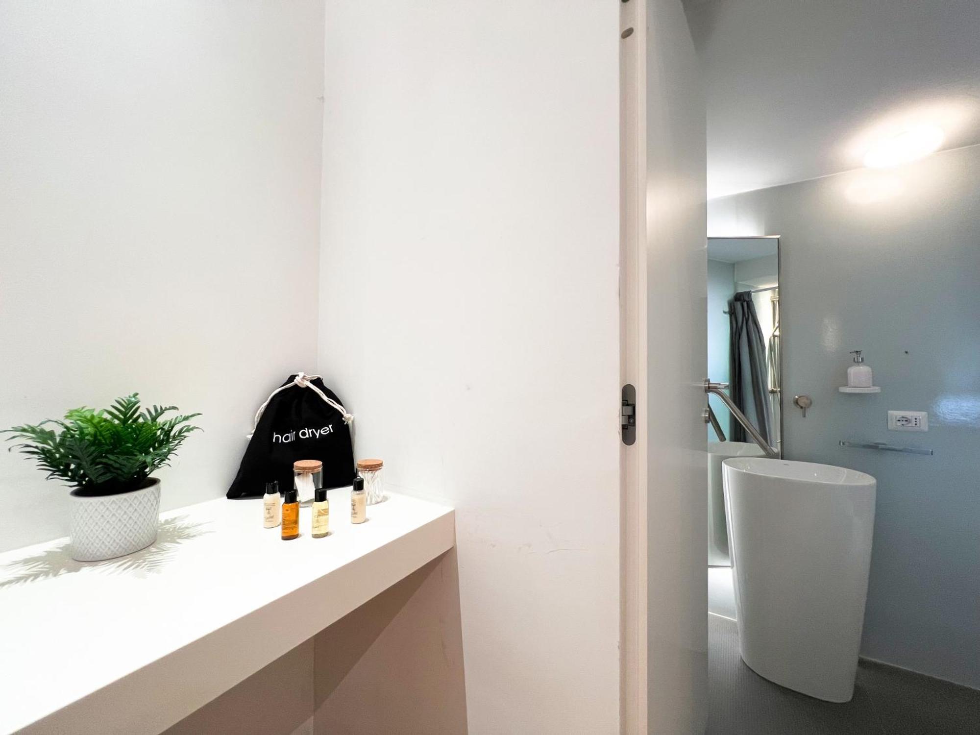 Luxury House & Secret Garden - Strategic Location, 100M To Metro B Apartamento Roma Exterior foto