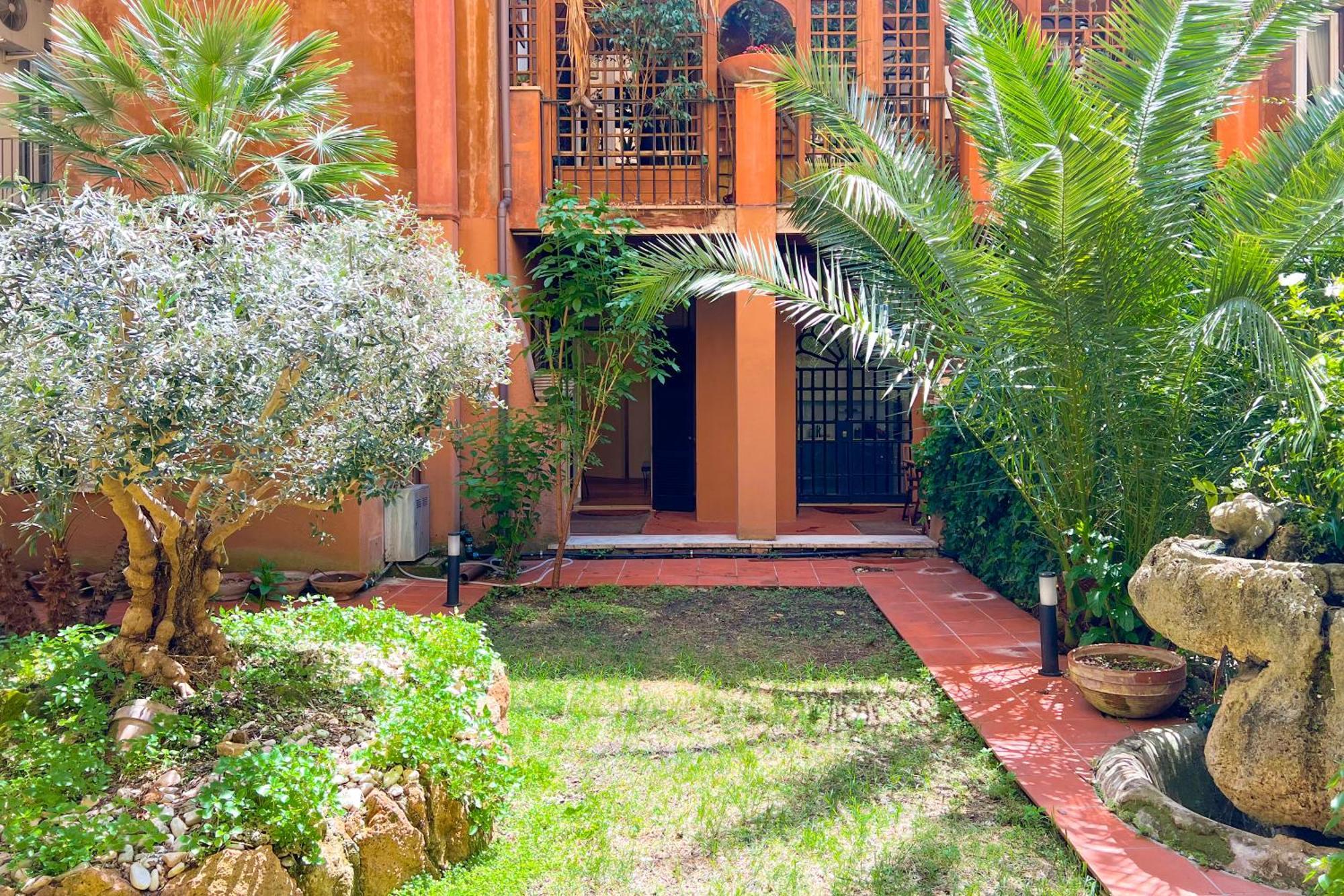 Luxury House & Secret Garden - Strategic Location, 100M To Metro B Apartamento Roma Exterior foto